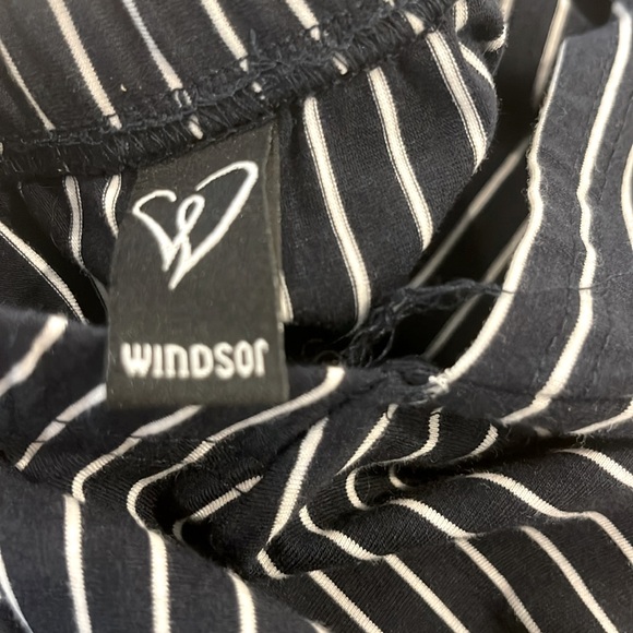 Windsor Navy White Striped Strapless Maxi with Back Detail Sz XS - Picture 5 of 6